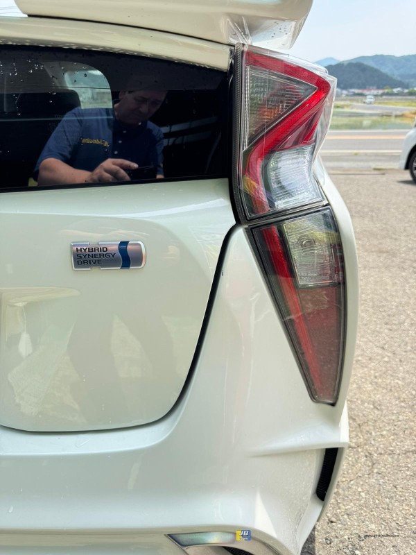 PRIUS - Thumbnail