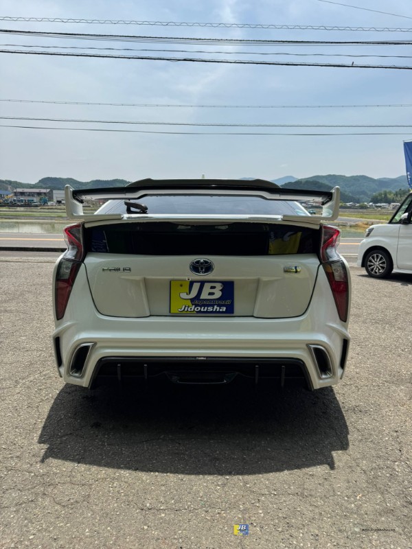 PRIUS - Thumbnail