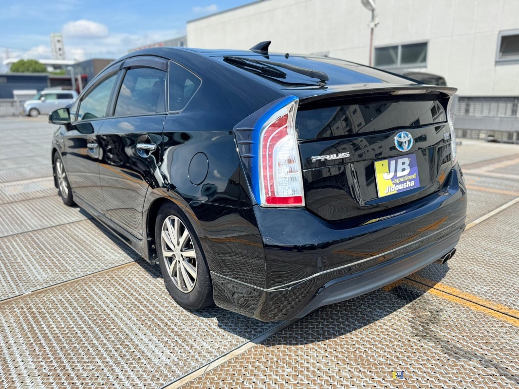 PRIUS - Thumbnail