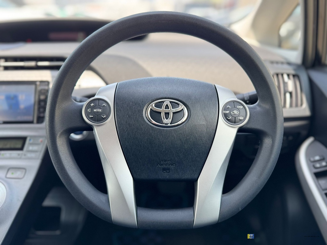 PRIUS - Thumbnail