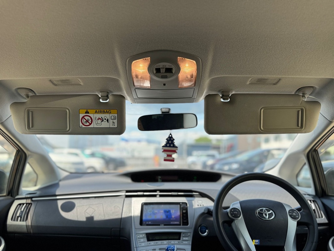 PRIUS - Thumbnail