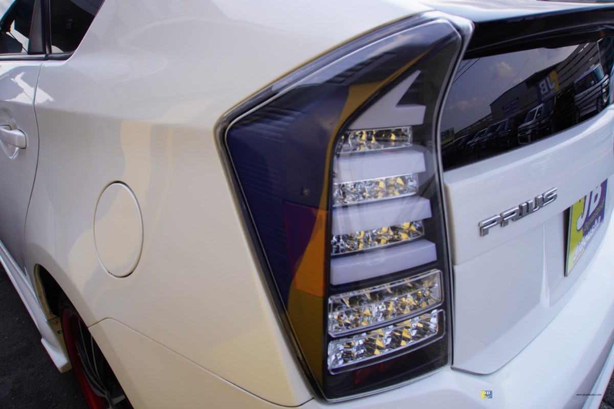 PRIUS - Thumbnail
