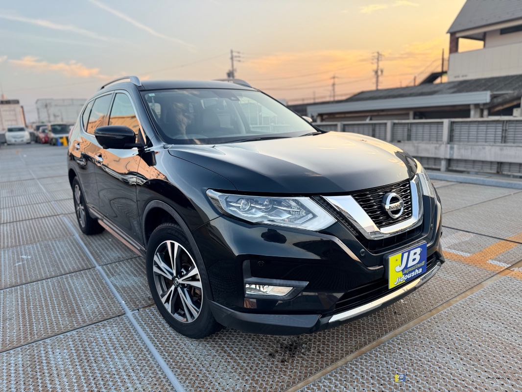 X-TRAIL