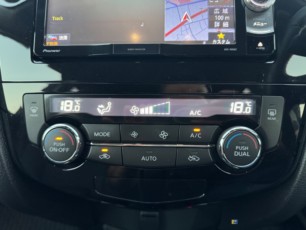 X-TRAIL