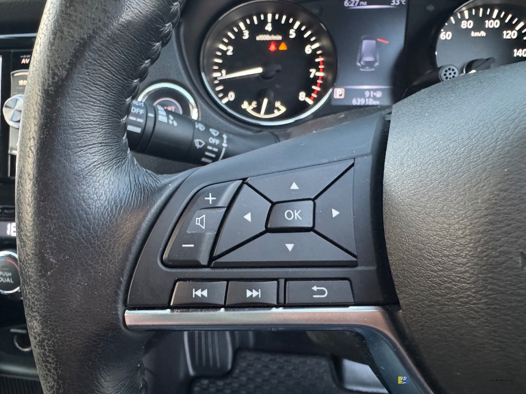 X-TRAIL