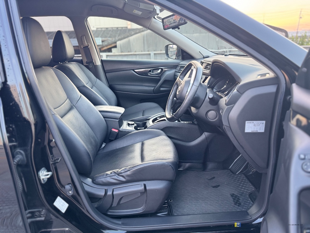 X-TRAIL