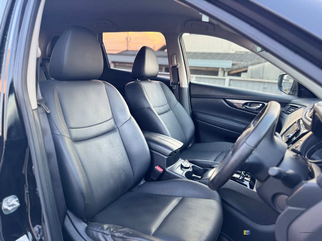 X-TRAIL
