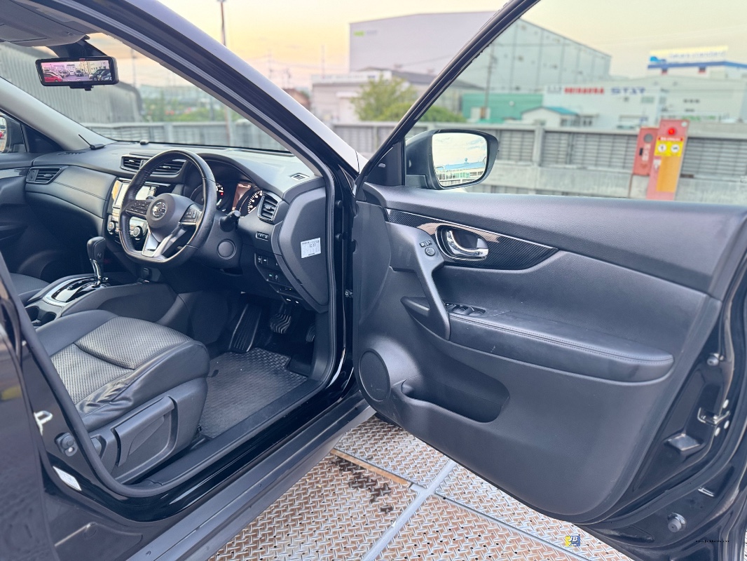 X-TRAIL