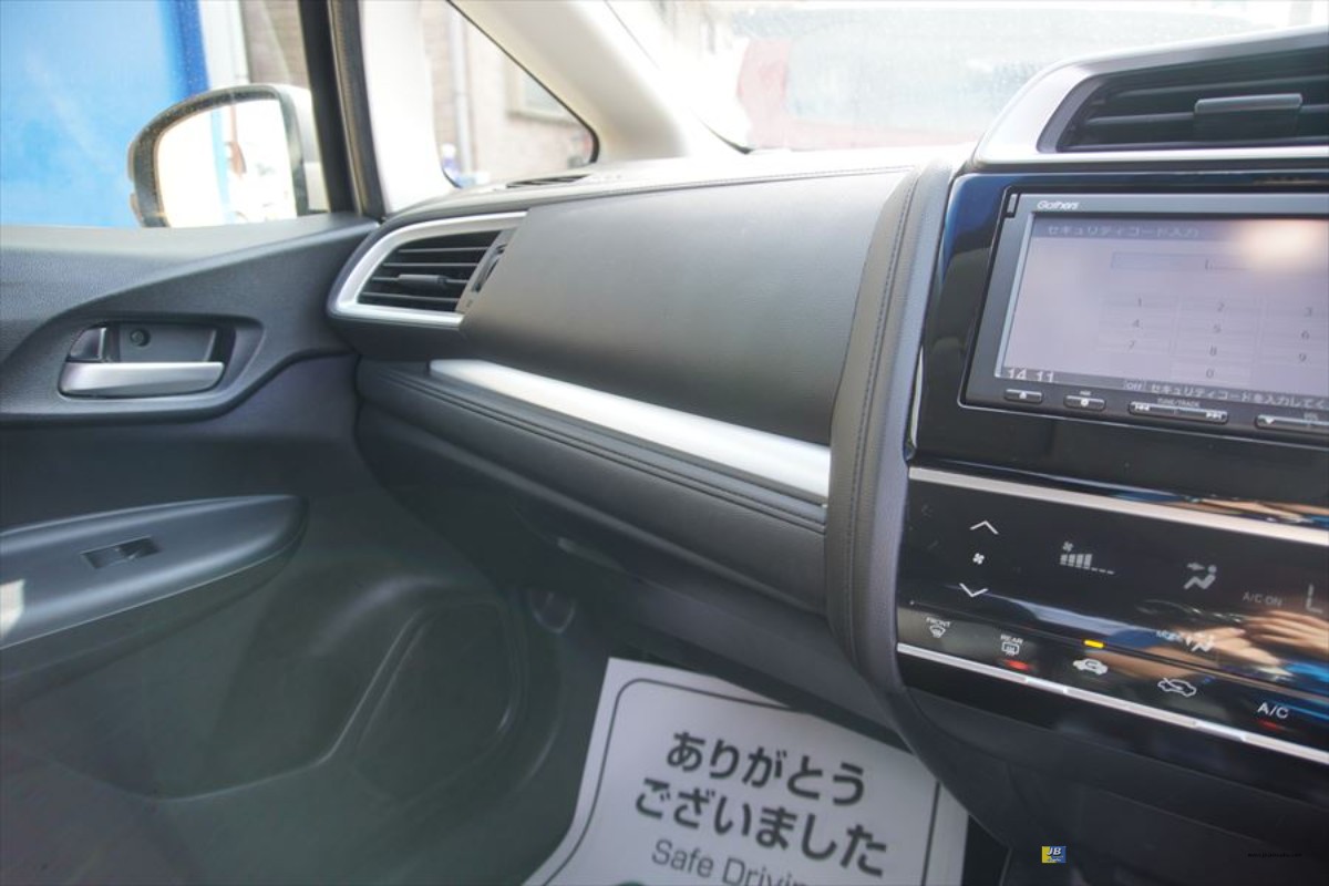 HONDA FIT - Thumbnail