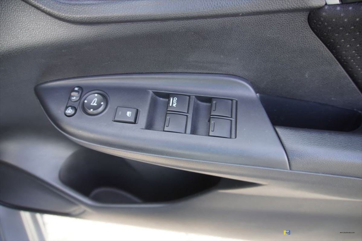 HONDA FIT - Thumbnail