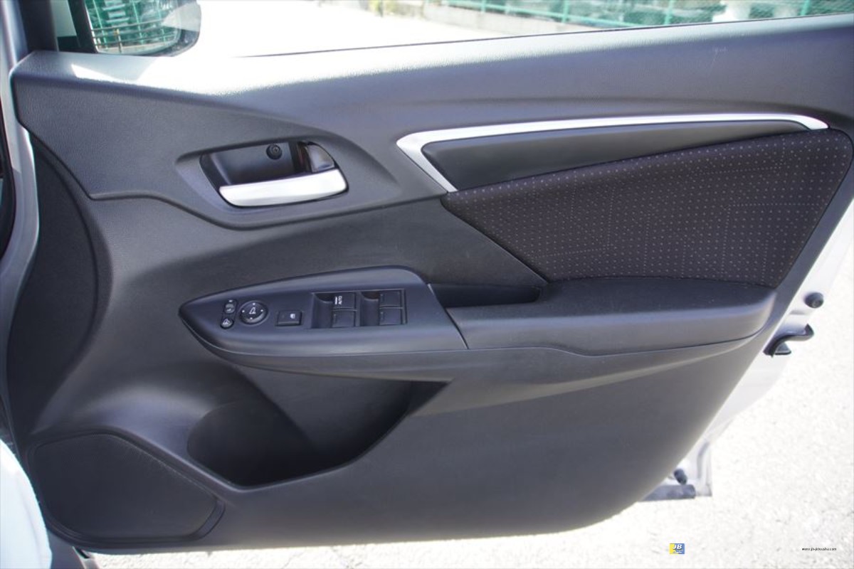 HONDA FIT - Thumbnail