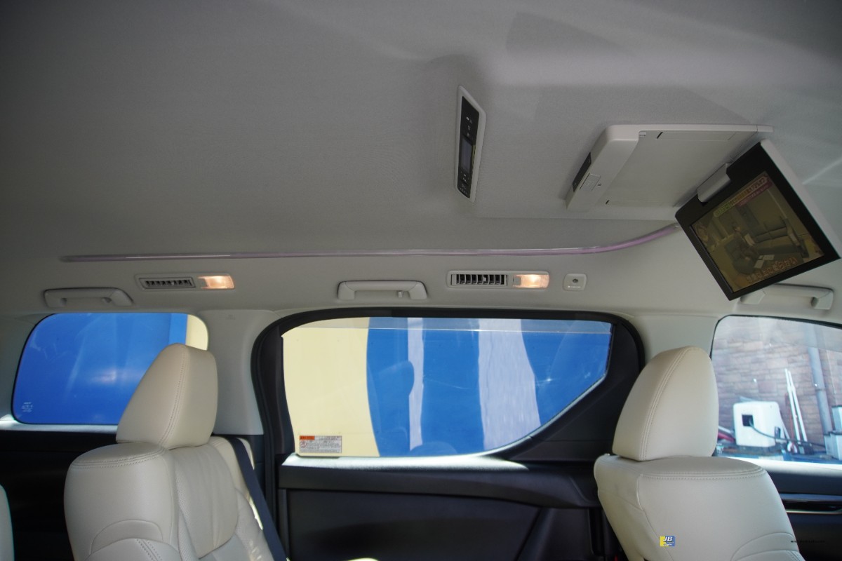VELLFIRE - Thumbnail