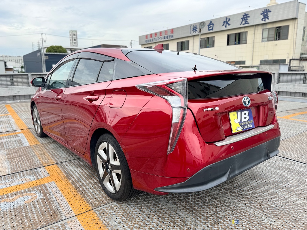 PRIUS - Thumbnail