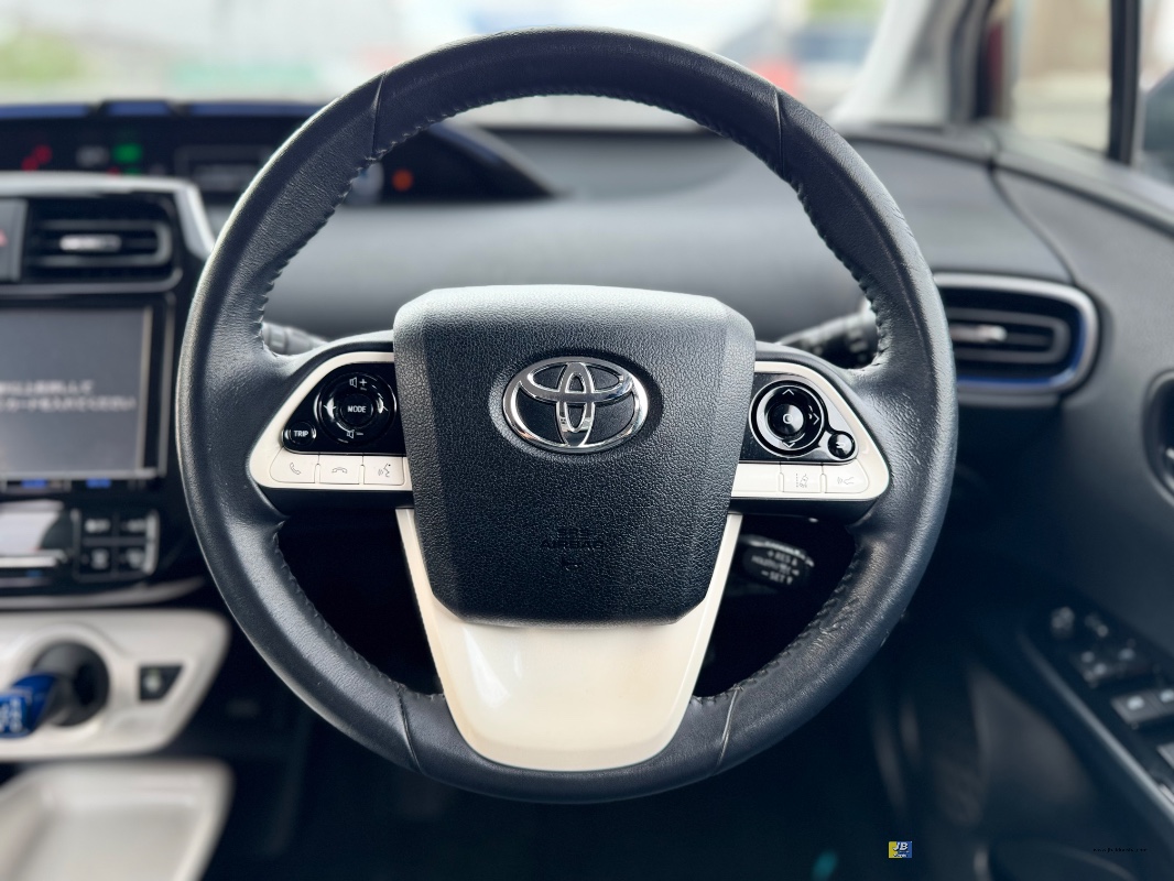 PRIUS - Thumbnail