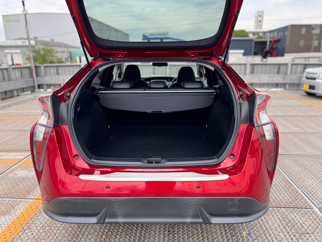 PRIUS - Thumbnail