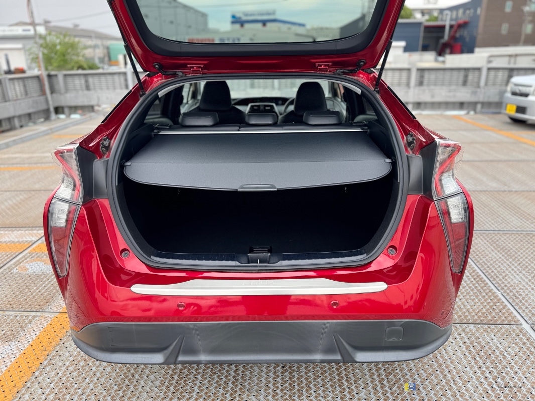 PRIUS - Thumbnail
