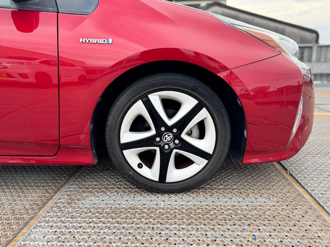 PRIUS - Thumbnail