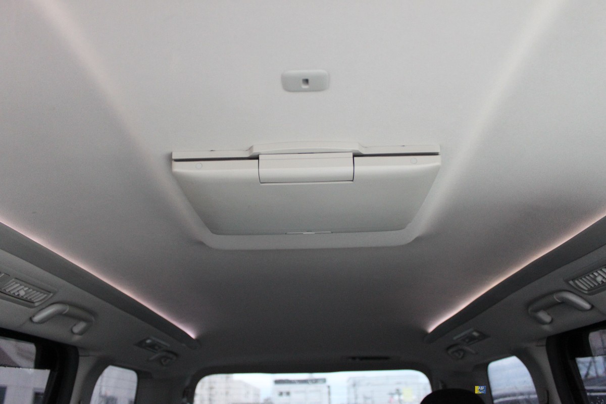 VELLFIRE - Thumbnail
