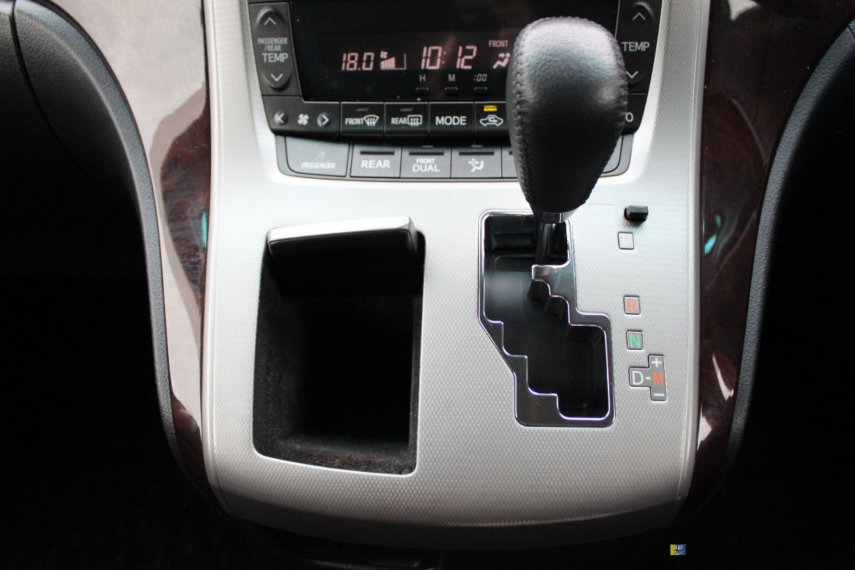 VELLFIRE - Thumbnail