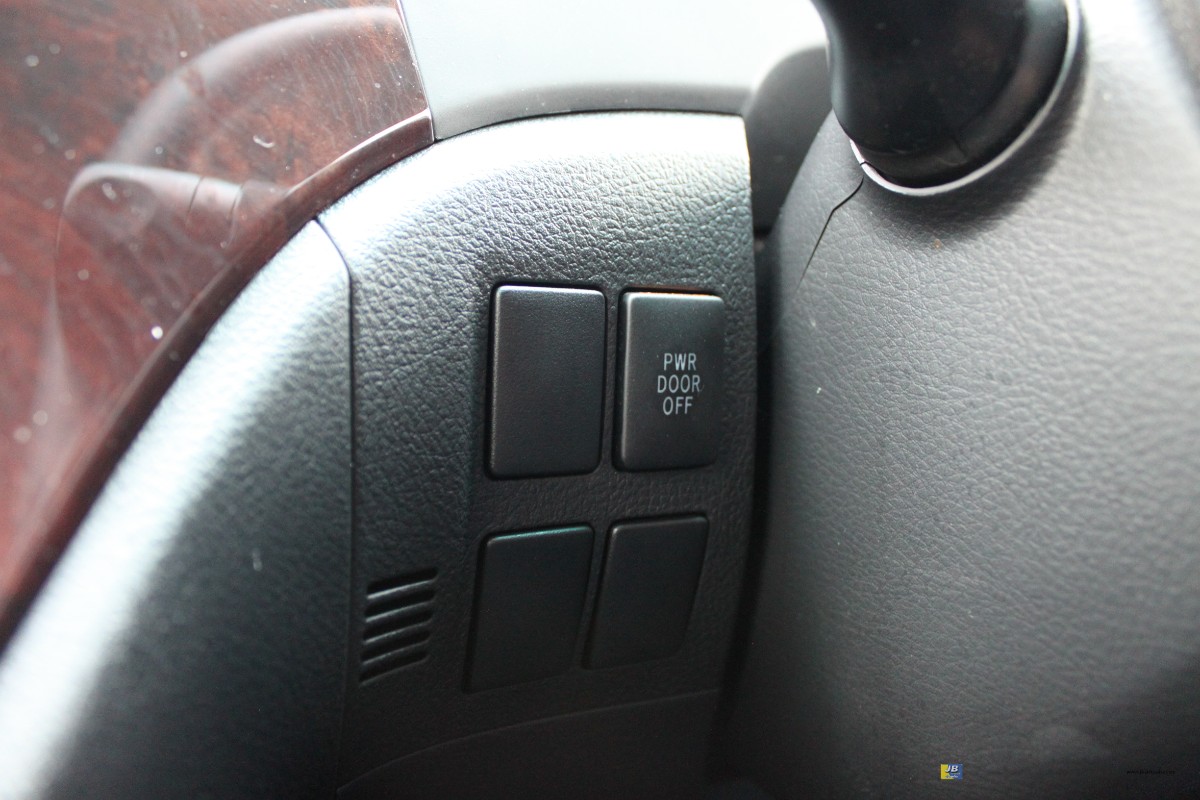 VELLFIRE - Thumbnail