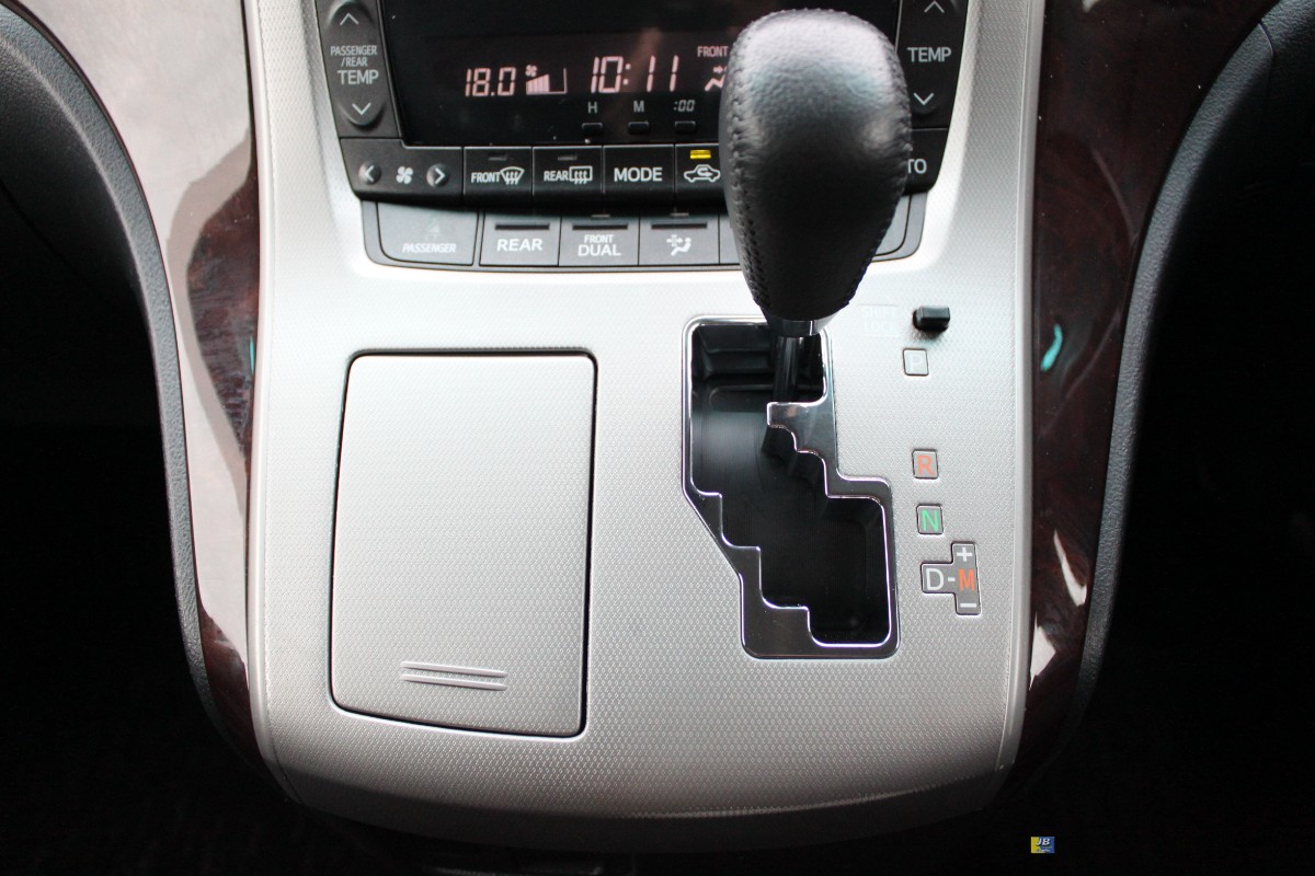 VELLFIRE - Thumbnail
