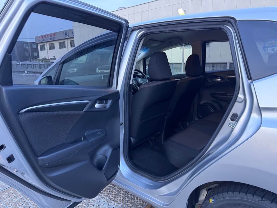 FIT HYBRID 