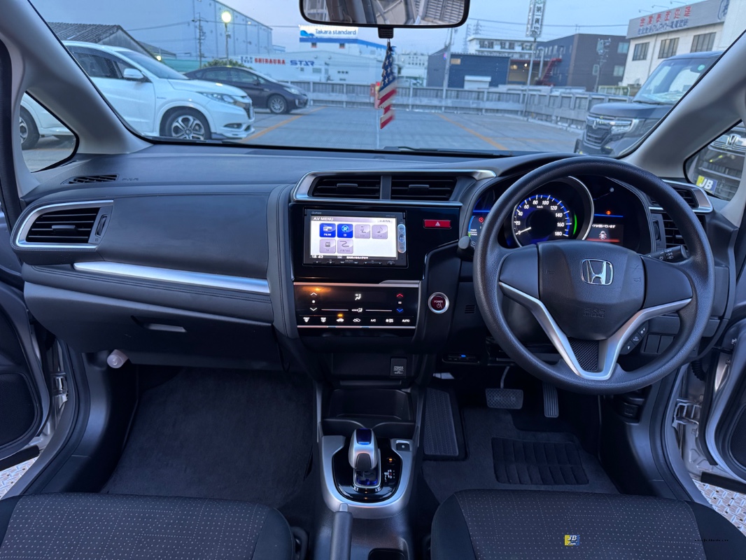 FIT HYBRID 