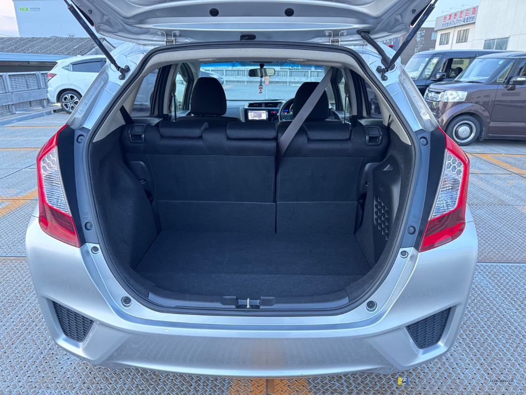 FIT HYBRID 