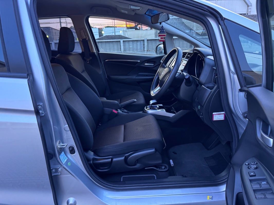 FIT HYBRID 