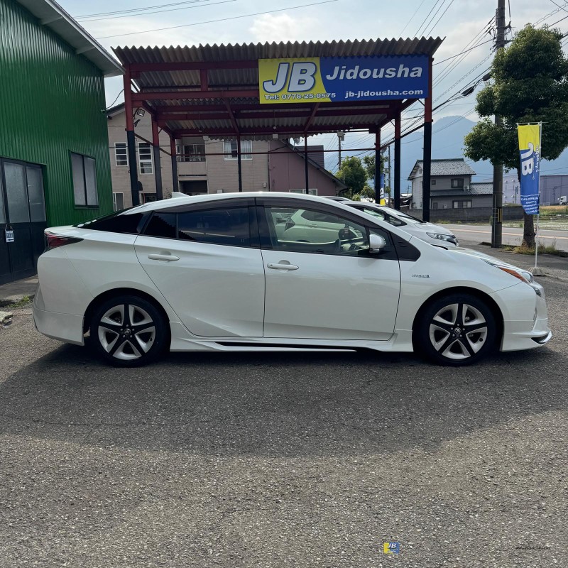 PRIUS - Thumbnail