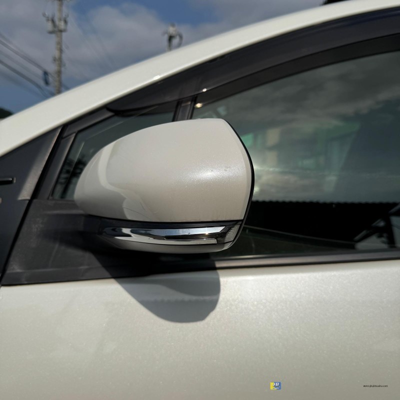 PRIUS - Thumbnail