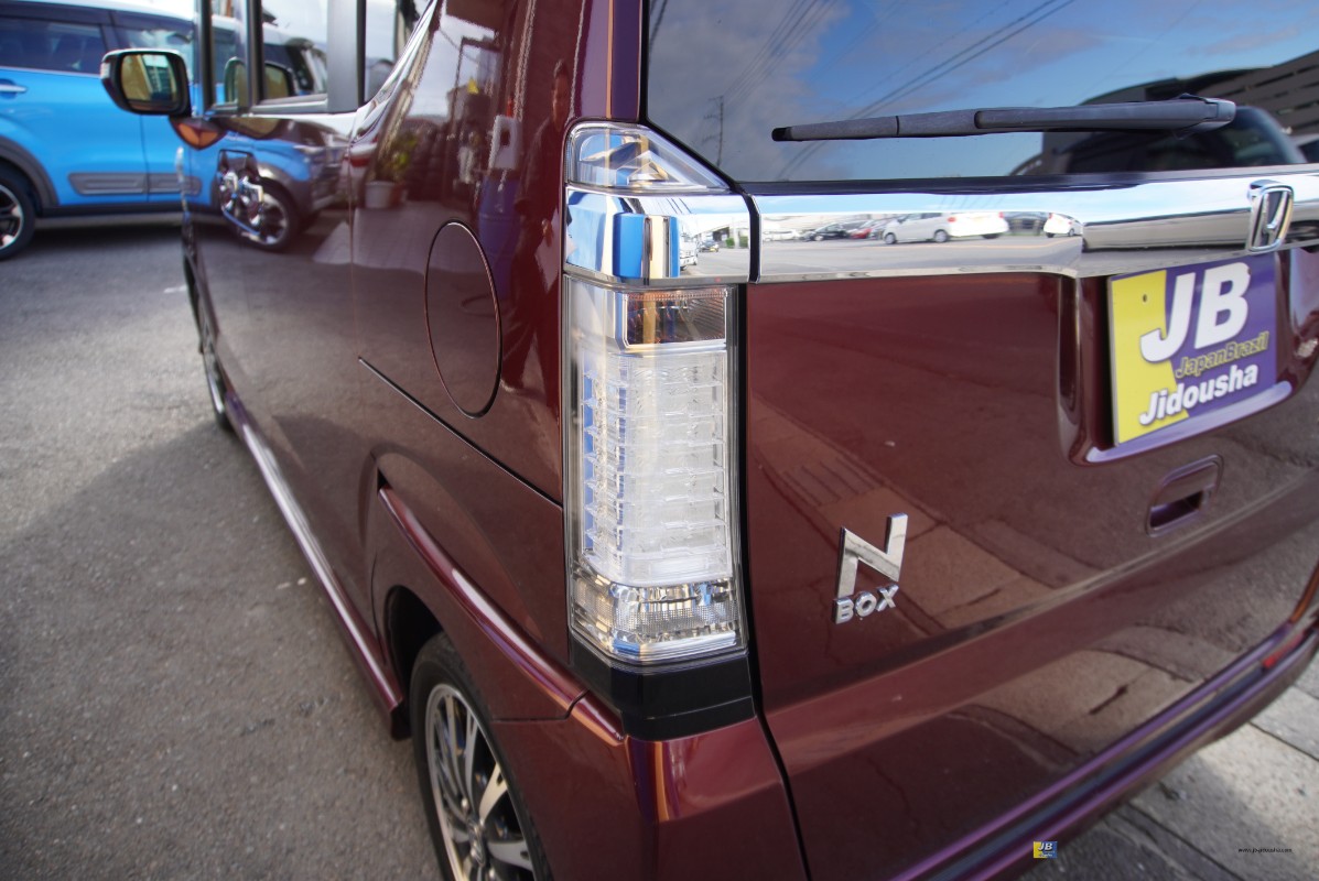 N-BOX