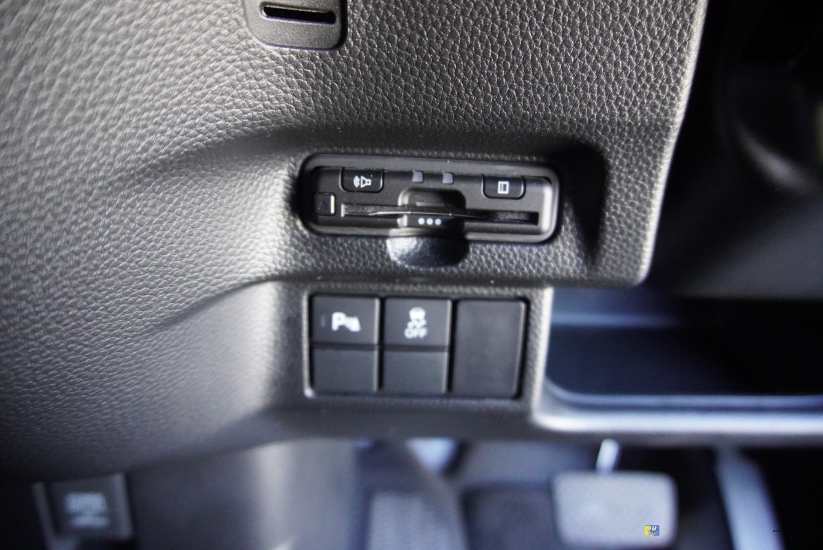 N-BOX