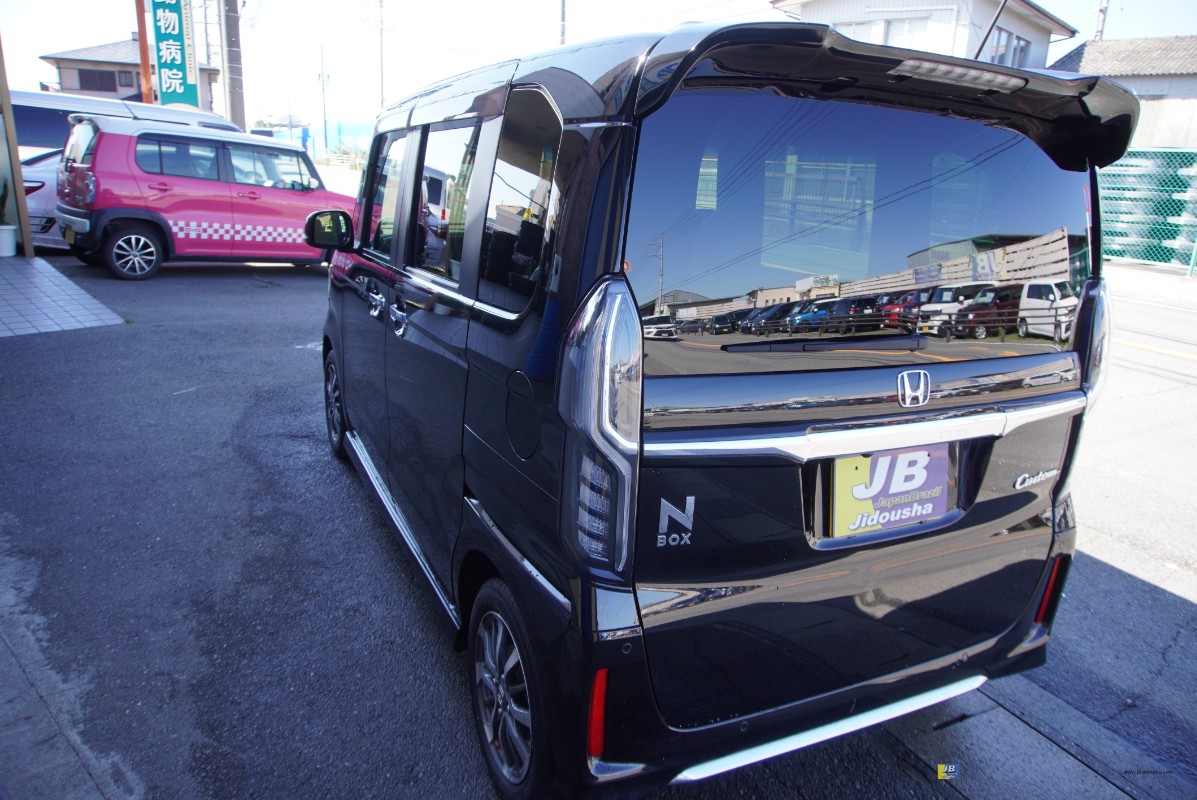 N-BOX