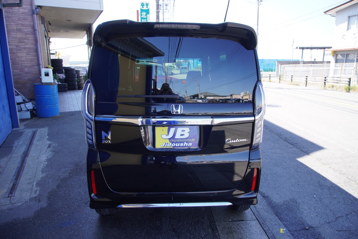 N-BOX